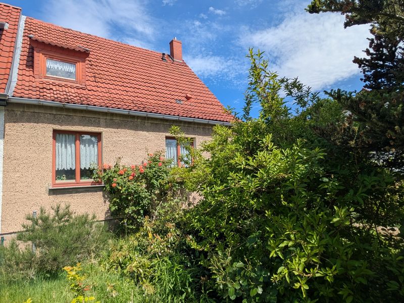 ***Doppelhaushälfte mit großem Grundstück in Alt Schwerin - Ihr Raum für Leben und Freiheit – ***